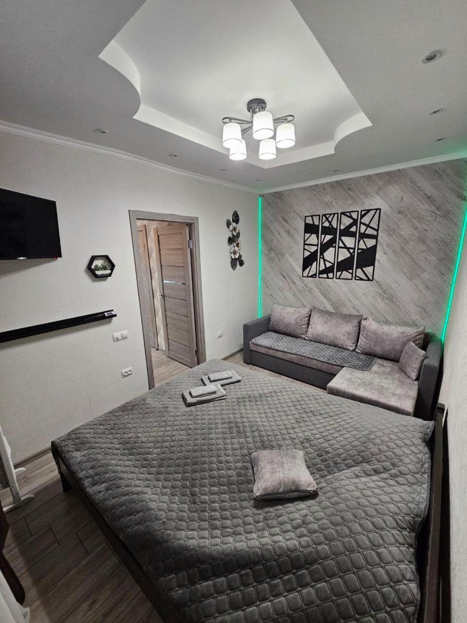 Danyla Galytskogo Apartment Центр Міста, Старе Місто 5Хв カームヤネツィ・ポジーリシクィイ エクステリア 写真
