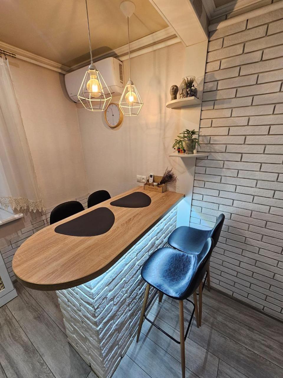 Danyla Galytskogo Apartment Центр Міста, Старе Місто 5Хв カームヤネツィ・ポジーリシクィイ エクステリア 写真